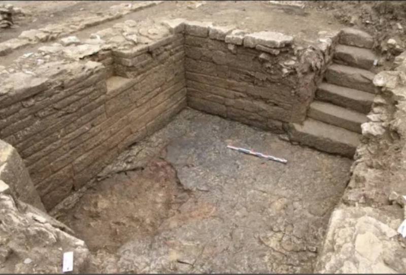 Scoperto tesoro romano di migliaia di monete in Francia: 1800 anni sotto terra
